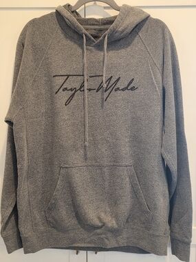 TaylorMade Heather Gray Men's Pullover Hoodie with Script Logo